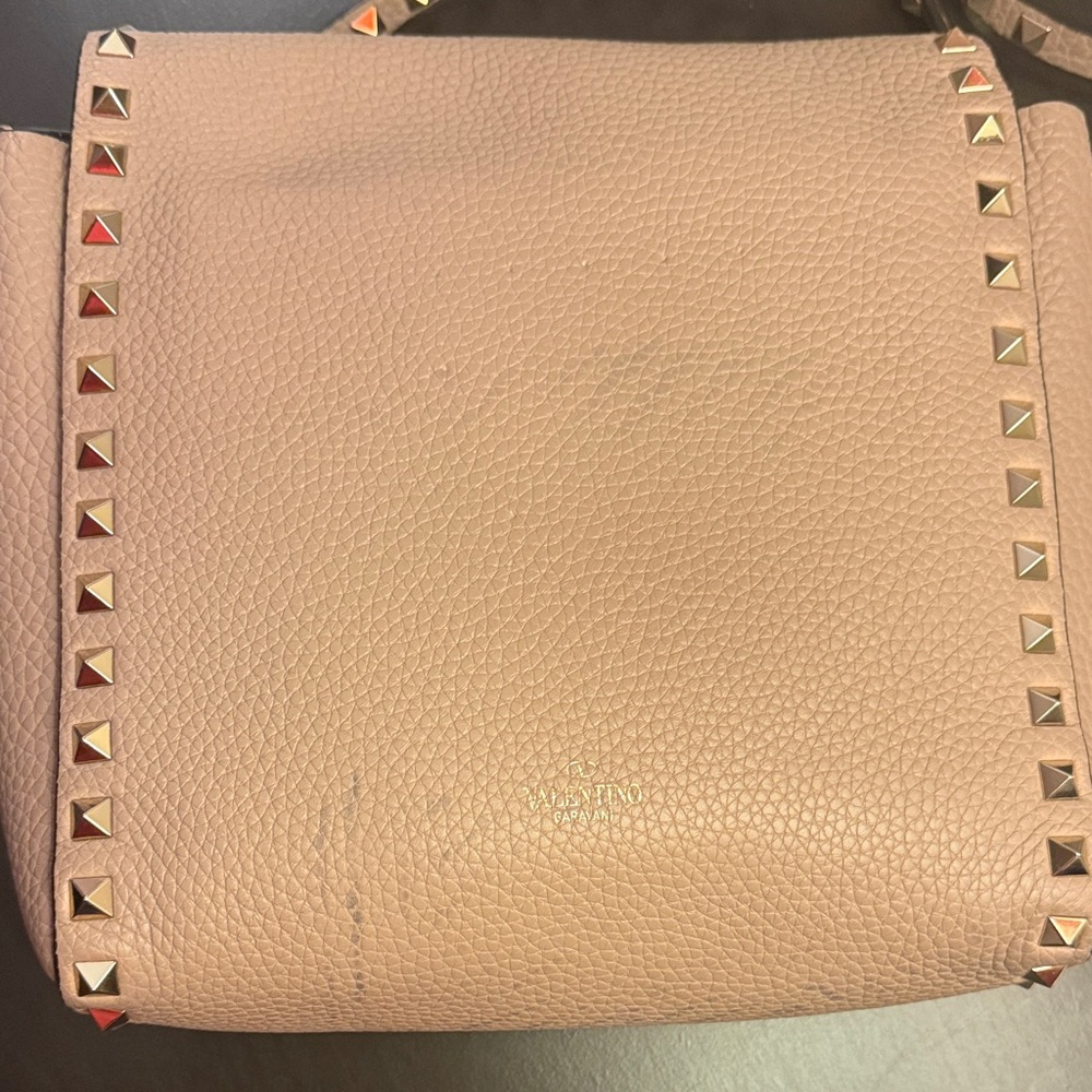 Valentino Garavani Rock Stud Leather Crossbody Bag with Gold Hardware - Picture 3 of 16